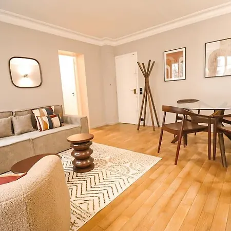 New Renovated Flat Invalides Effeil Tower 4 People *